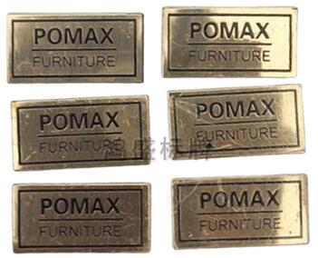 香水銘牌定制香水玻璃瓶金屬標(biāo)牌標(biāo)貼，香水銘牌怎么做？