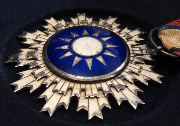 青天白日勛章徽章效果圖